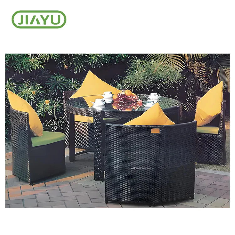 Kako odabrati savršenu stolicu za kampiranje za avanture na otvorenom?